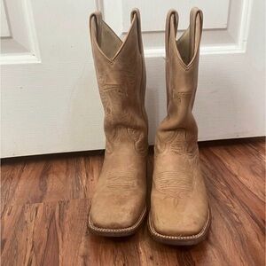 Tan Western Cowboy Boots